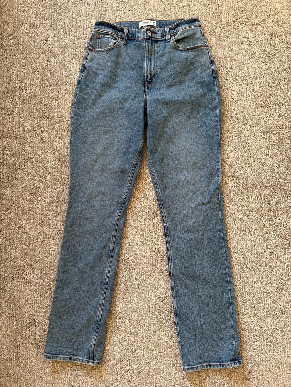 Abercrombie & Fitch High-Rise curve Love Blue Straight Jeans Mom Jeans Size 29